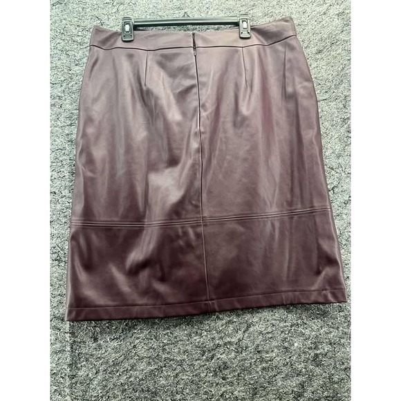 Liz Claiborne Red Faux Leather A-Line Skirt Sz 14 Career Office Wear - Picture 3 of 7